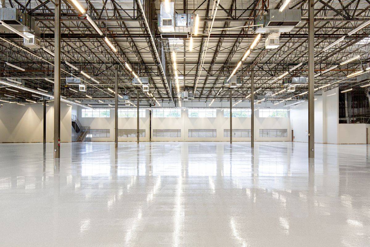 Why Solvent-Free Epoxy Flooring Is Used in Industrial Facilities